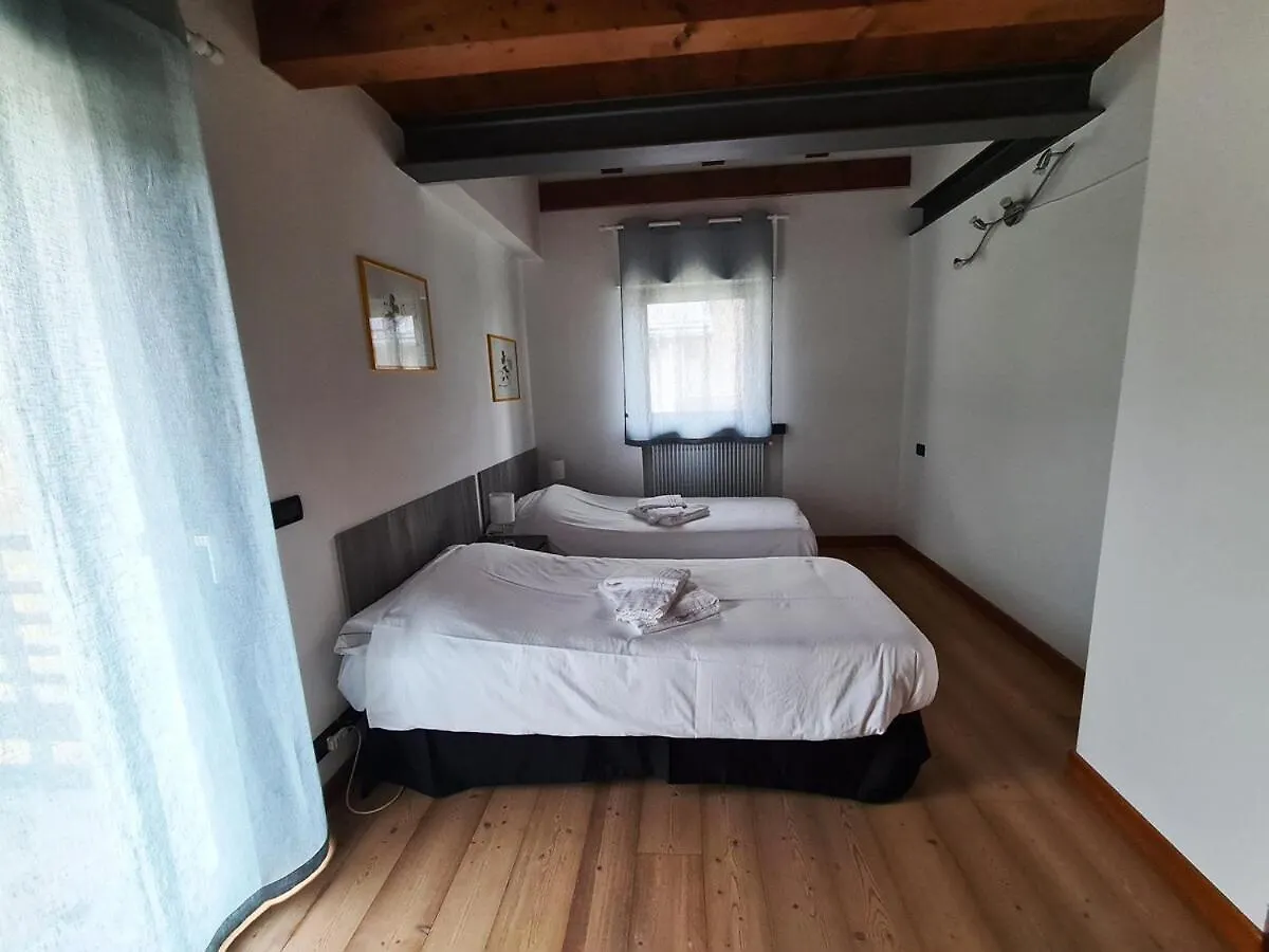 ピエーヴェ・ディ・カドーレ La Casa Di Adeleヴィラ
